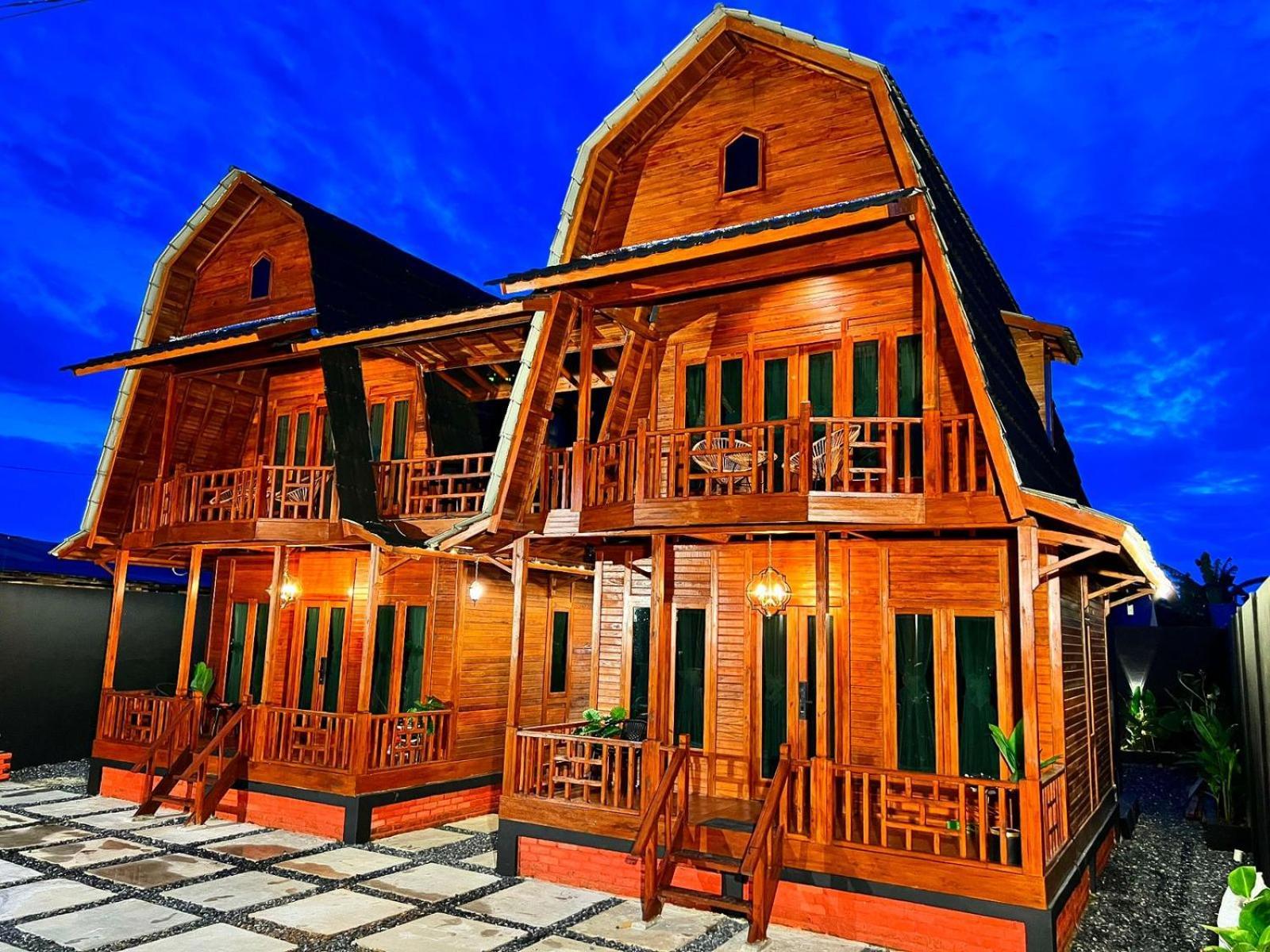 Noerbaya House Bukittinggi 빌라 외부 사진